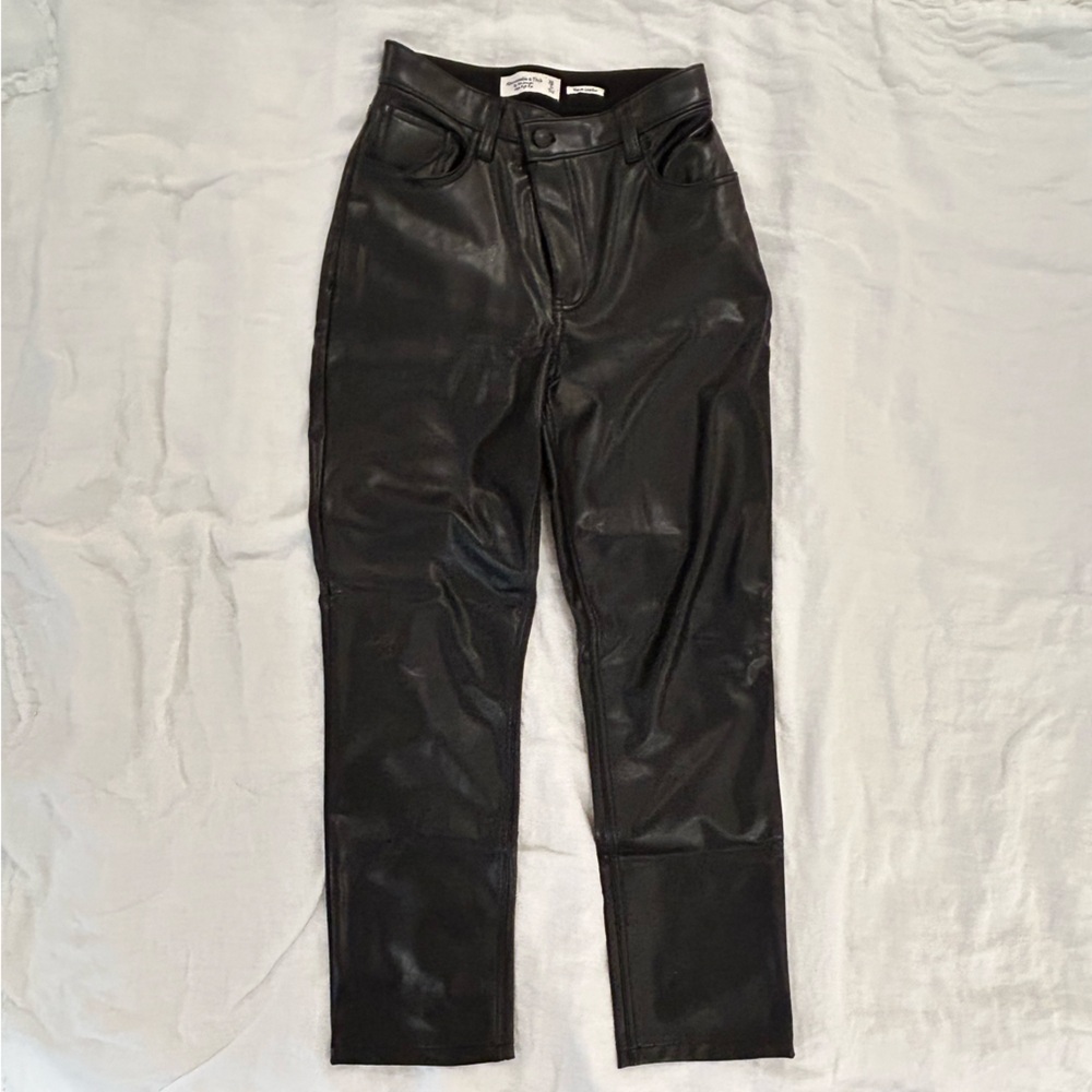 Abercrombie & Fitch curve love 90s straight ultra high rise Vegan Leather Pants